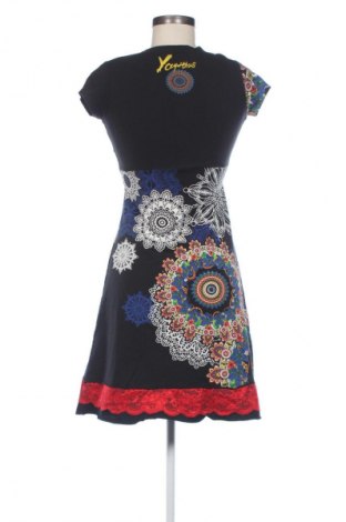 Kleid Fashion, Größe M, Farbe Mehrfarbig, Preis 32,40 €