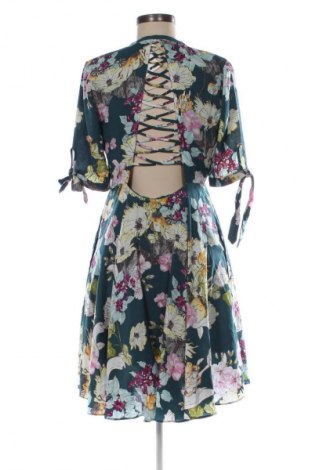 Rochie Guess, Mărime M, Culoare Multicolor, Preț 252,63 Lei