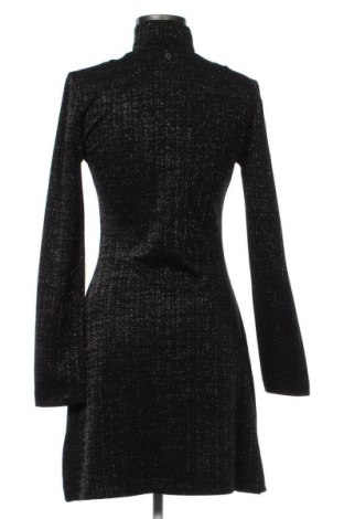 Šaty  Guess, Velikost M, Barva Černá, Cena  1 215,00 Kč