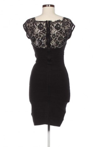 Rochie Guess By Marciano, Mărime M, Culoare Negru, Preț 401,99 Lei