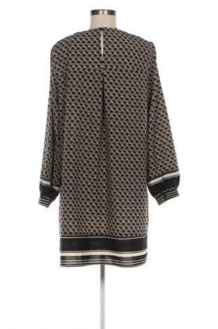 Рокля H&M, Размер XL, Цвят Многоцветен, Цена 29,99 лв.