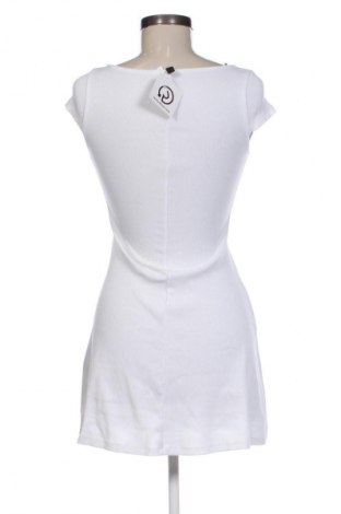 Kleid H&M Divided, Größe XXS, Farbe Weiß, Preis 15,00 €