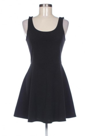 Kleid H&M Divided, Größe M, Farbe Schwarz, Preis 15,00 €
