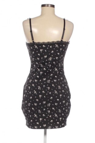 Kleid H&M Divided, Größe M, Farbe Mehrfarbig, Preis € 14,83