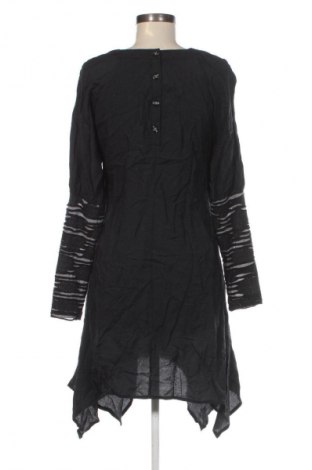 Kleid In Front, Größe M, Farbe Schwarz, Preis 13,99 €
