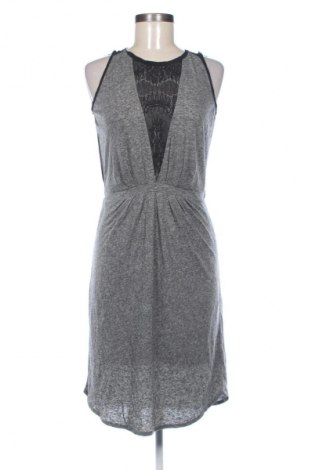 Φόρεμα In Wear, Μέγεθος XS, Χρώμα Γκρί, Τιμή 41,98 €