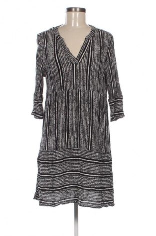 Rochie Janina, Mărime M, Culoare Multicolor, Preț 100,99 Lei