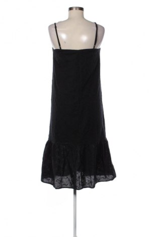 Kleid LC Waikiki, Größe M, Farbe Schwarz, Preis 17,88 €