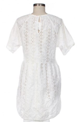 Sukienka Levi's, Rozmiar M, Kolor ecru, Cena 189,00 zł