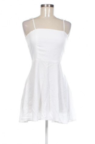 Kleid NA-KD, Größe M, Farbe Weiß, Preis € 24,55