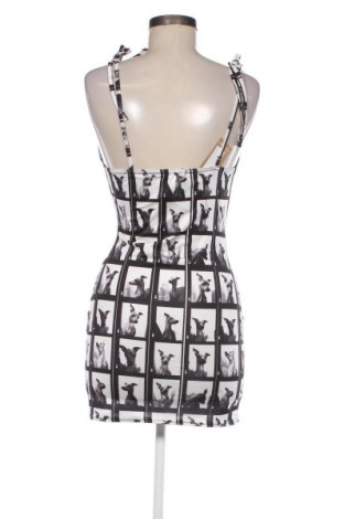 Kleid Nasty Gal, Größe XS, Farbe Mehrfarbig, Preis 15,99 €