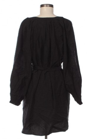Kleid New Look, Größe S, Farbe Schwarz, Preis € 43,99