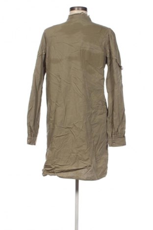 Kleid Pieces, Größe L, Farbe Grün, Preis 23,99 €