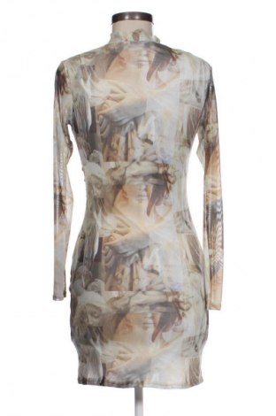Kleid Pretty Little Thing, Größe S, Farbe Mehrfarbig, Preis 14,83 €