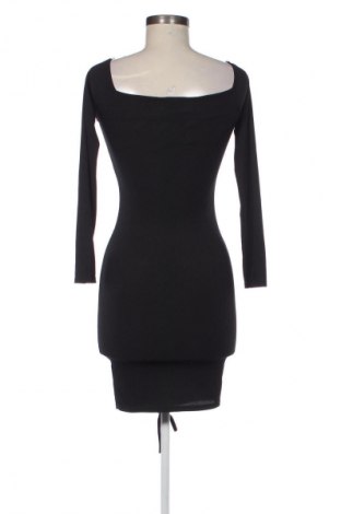 Φόρεμα Pretty Little Thing, Μέγεθος S, Χρώμα Μαύρο, Τιμή 23,59 €
