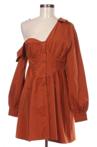 Kleid Pretty Little Thing, Größe M, Farbe Braun, Preis € 20,20