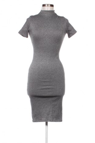Ruha Pull&Bear, Méret M, Szín Sokszínű, Ár 5 776 Ft