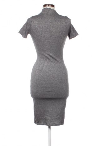 Ruha Pull&Bear, Méret M, Szín Sokszínű, Ár 5 776 Ft