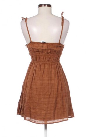 Φόρεμα Pull&Bear, Μέγεθος XS, Χρώμα Πολύχρωμο, Τιμή 24,75 €
