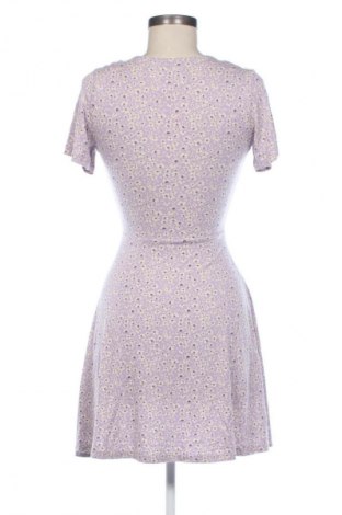 Kleid Pull&Bear, Größe S, Farbe Mehrfarbig, Preis 15,55 €