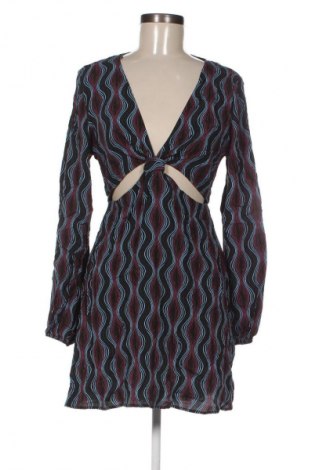 Kleid Pull&Bear, Größe L, Farbe Mehrfarbig, Preis 20,99 €