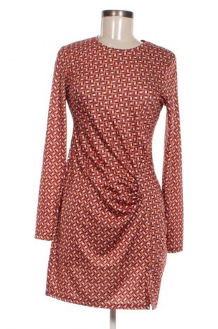 Φόρεμα Pull&Bear, Μέγεθος L, Χρώμα Πολύχρωμο, Τιμή 15,00 €