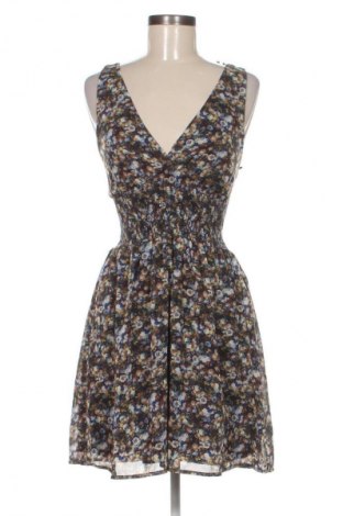 Šaty  Pull&Bear, Veľkosť L, Farba Viacfarebná, Cena  14,77 €