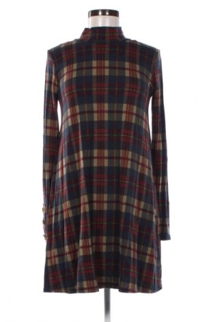 Kleid Pull&Bear, Größe M, Farbe Mehrfarbig, Preis 15,00 €