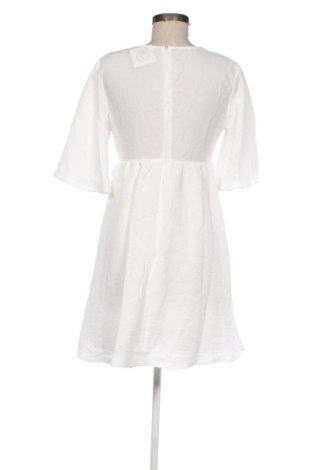 Kleid SHEIN, Größe S, Farbe Weiß, Preis 11,99 €