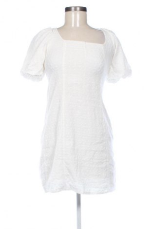 Kleid Sinsay, Größe S, Farbe Weiß, Preis 15,00 €