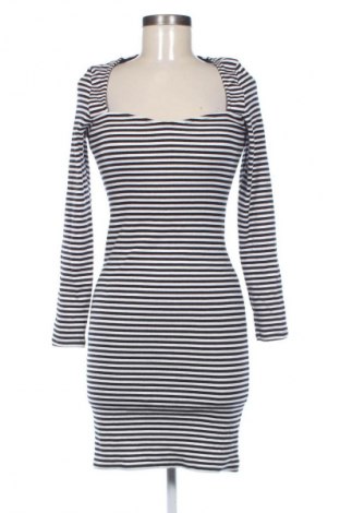 Kleid Sinsay, Größe M, Farbe Mehrfarbig, Preis 15,00 €