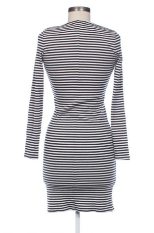 Kleid Sinsay, Größe M, Farbe Mehrfarbig, Preis 15,00 €