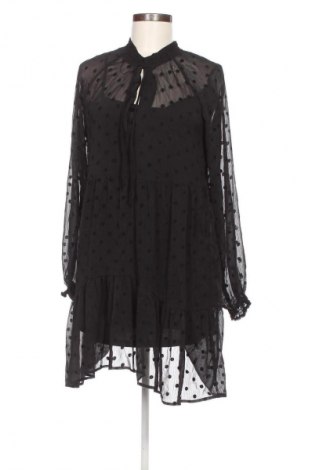 Kleid Stradivarius, Größe L, Farbe Schwarz, Preis 20,99 €