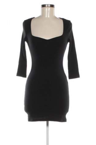 Sukienka Stradivarius, Rozmiar S, Kolor Czarny, Cena 95,99 zł