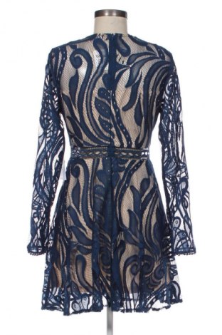Kleid Love Triangle, Größe M, Farbe Mehrfarbig, Preis 55,00 €