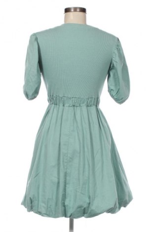 Φόρεμα Unbranded, Μέγεθος M, Χρώμα Πράσινο, Τιμή 15,00 €