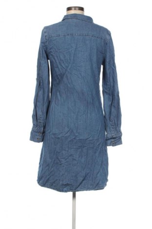 Рокля Vero Moda, Размер M, Цвят Син, Цена 34,99 лв.