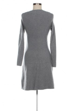 Kleid Vero Moda, Größe XS, Farbe Grau, Preis € 18,99