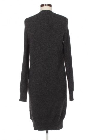 Рокля Vero Moda, Размер S, Цвят Сив, Цена 19,99 лв.