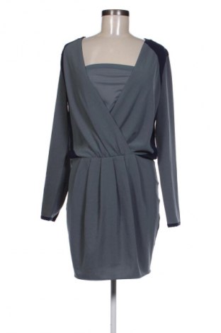 Kleid Y.A.S, Größe M, Farbe Grau, Preis € 43,52
