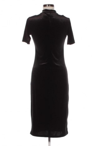Rochie Zara, Mărime L, Culoare Negru, Preț 93,99 Lei