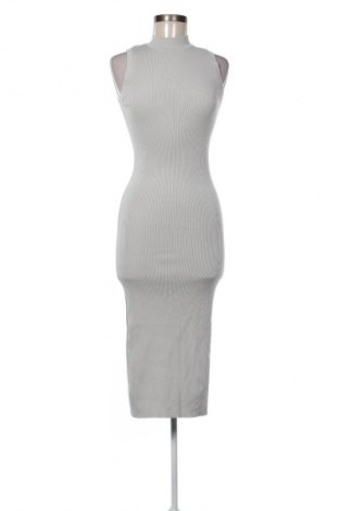 Рокля Zara, Размер M, Цвят Сив, Цена 33,82 лв.