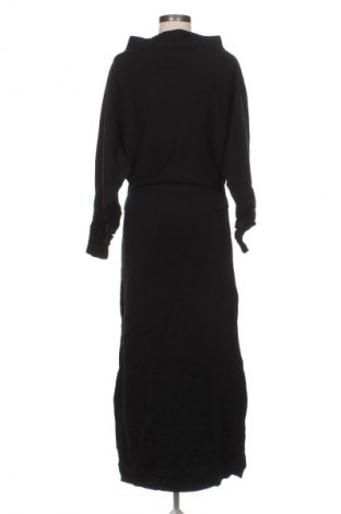 Рокля Zara, Размер S, Цвят Черен, Цена 34,99 лв.