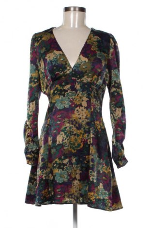 Kleid Zara, Größe M, Farbe Mehrfarbig, Preis 13,80 €