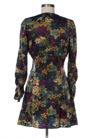 Kleid Zara, Größe M, Farbe Mehrfarbig, Preis 13,80 €