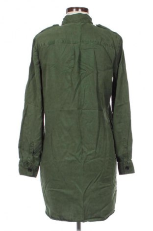 Kleid Zara, Größe M, Farbe Grün, Preis 13,80 €