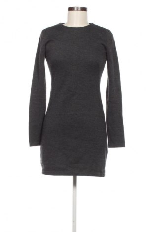 Kleid Zara, Größe M, Farbe Grau, Preis € 18,99