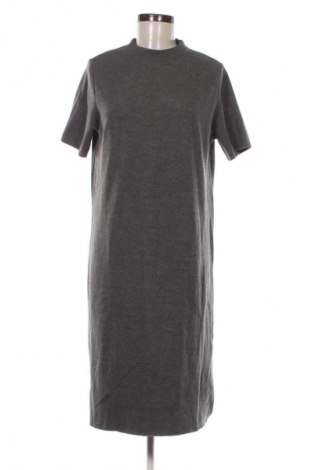 Φόρεμα Zara Trafaluc, Μέγεθος L, Χρώμα Γκρί, Τιμή 30,99 €