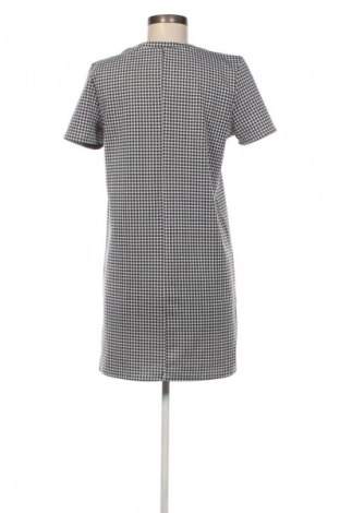 Kleid Zara Trafaluc, Größe M, Farbe Mehrfarbig, Preis € 33,99