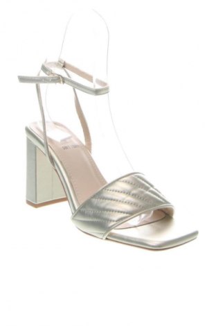Sandalen S.Oliver, Größe 38, Farbe Golden, Preis € 50,99